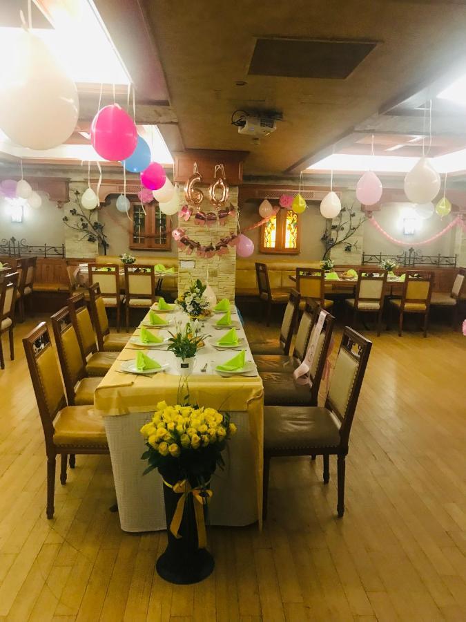 Villa Hotel Debrecen Ngoại thất bức ảnh