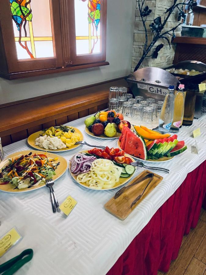 Villa Hotel Debrecen Ngoại thất bức ảnh