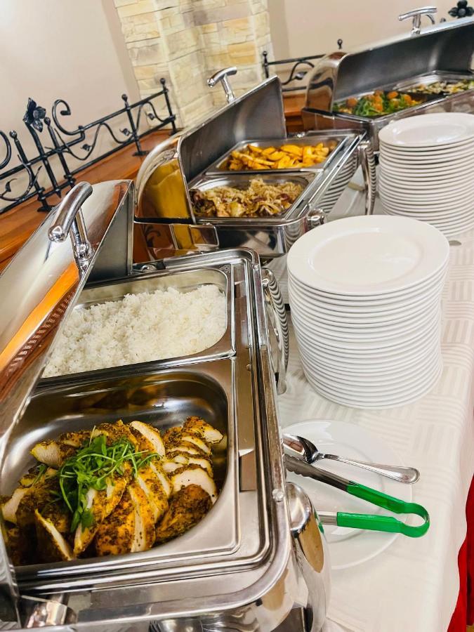 Villa Hotel Debrecen Ngoại thất bức ảnh