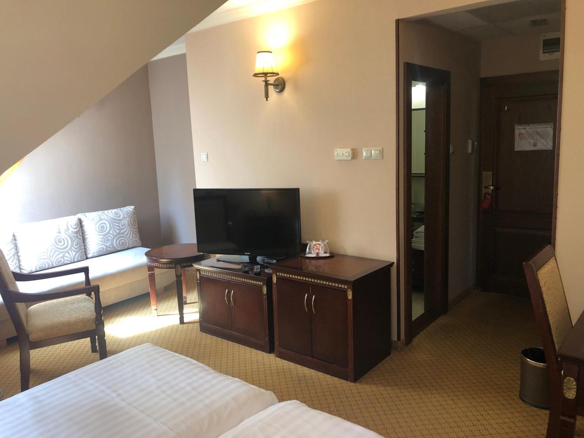 Villa Hotel Debrecen Ngoại thất bức ảnh