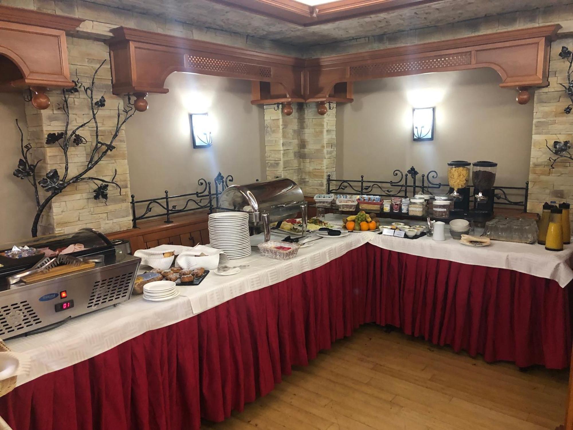 Villa Hotel Debrecen Ngoại thất bức ảnh