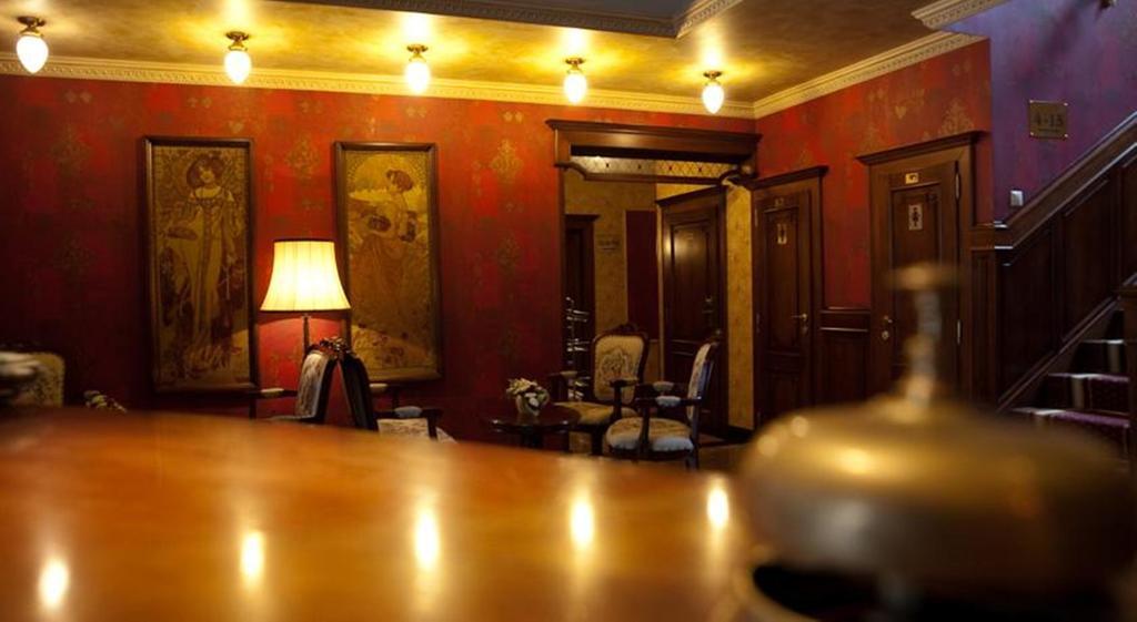 Villa Hotel Debrecen Ngoại thất bức ảnh